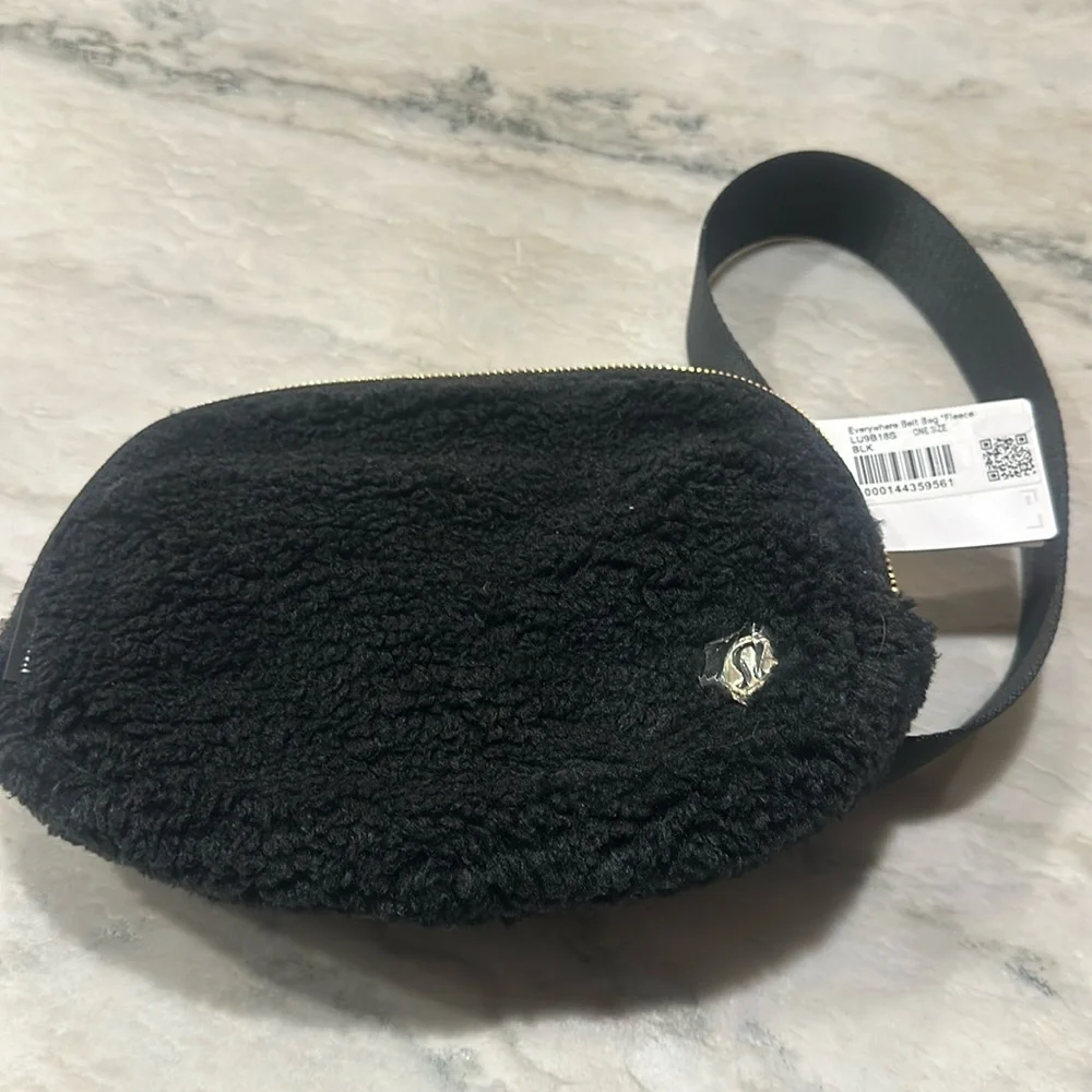 Brand New with Tags LULULEMON Belt bag - Picture 1 of 4